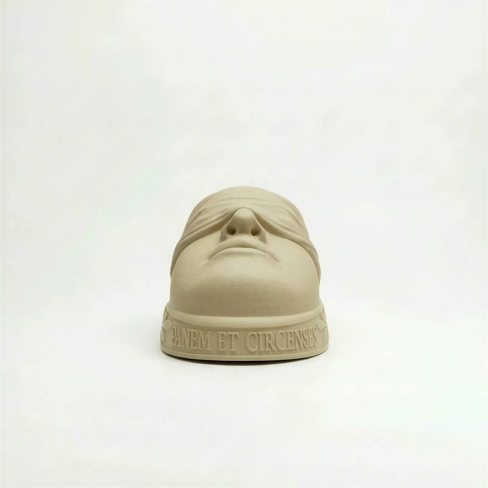 PANEM ET CIRCENSES around the toe