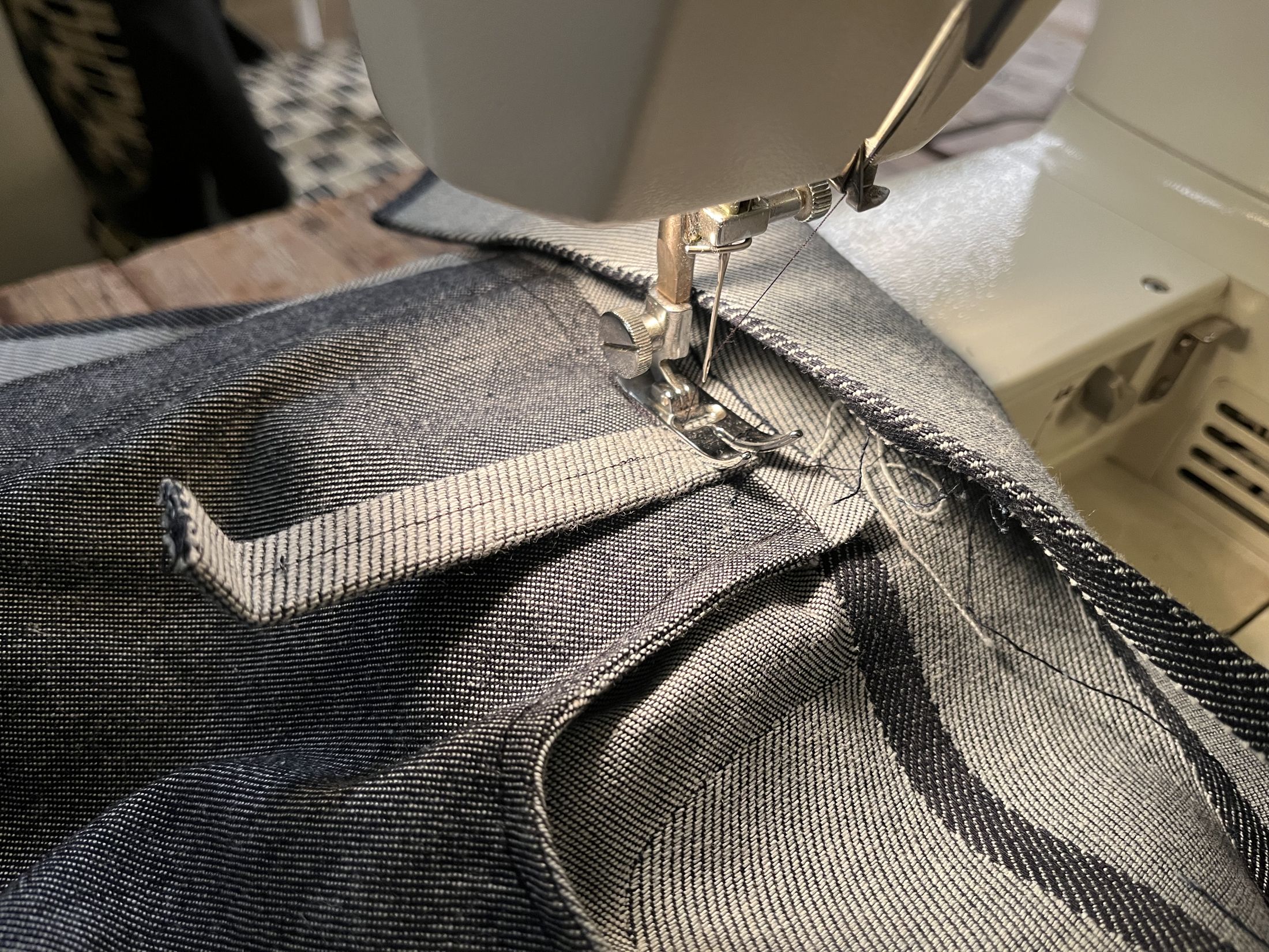 Woven seams: 8.2 m of sewing instead of 13.7 m