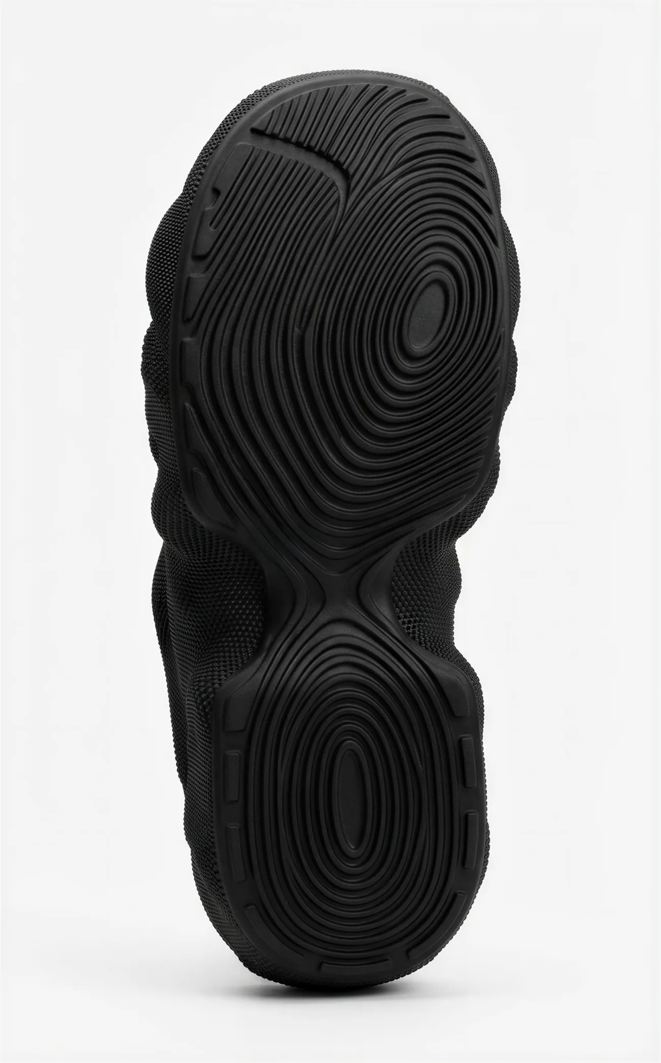 Outsole: two ring zones, heel and forefoot